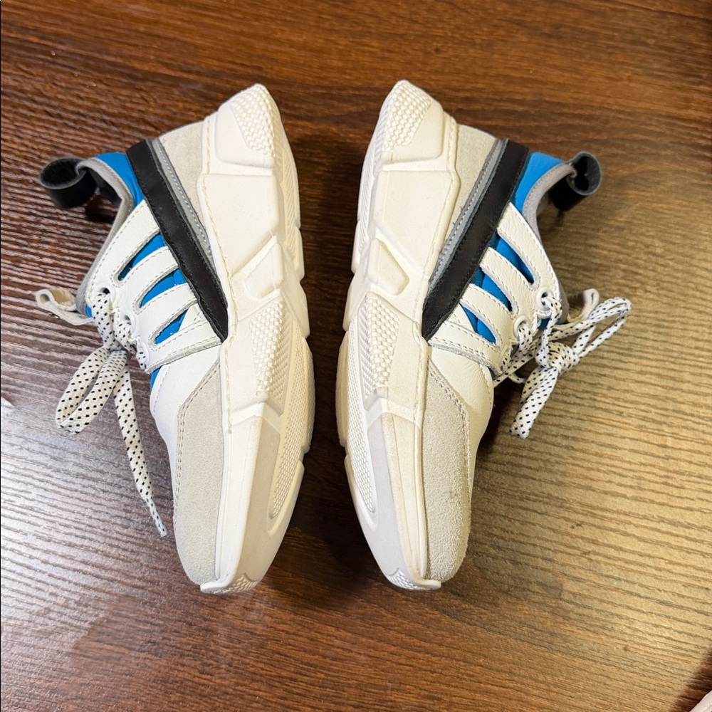 Roberto Cavalli Kids White Sneakers with Blue & Black Accents - Picture 3 of 11